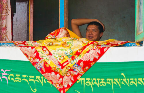 13_AMANO_Gyetrul_Jigmed_Rinpoche_watching_the_dance_of_the_protector_Apho_Dorjay_Draktsen_Jeerang_Village